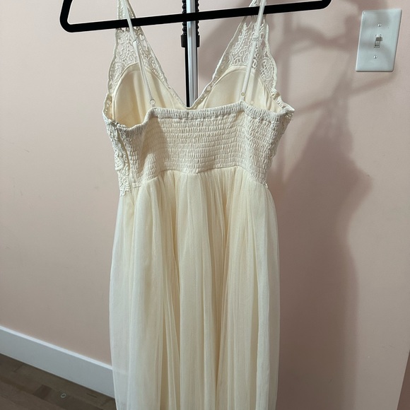 Padded Lacey Dress - Picture 3 of 3